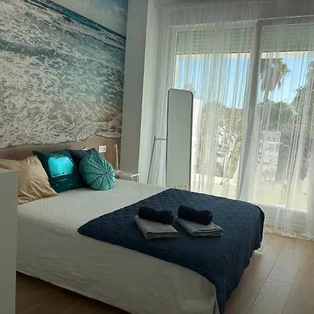 Nuevo Bajo Con Gran Jardin En Primera Linea Playa * Chipiona